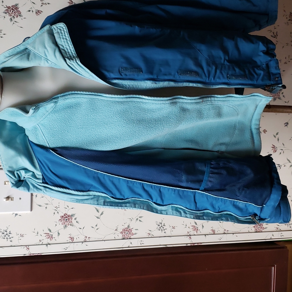 HOST PICK X2.  L.L. Bean 3 In 1 Women's Jacket Size Small - Picture 3 of 6